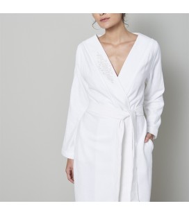 Ella a white robe woman CK17YBOR01 Chakra-BKU
