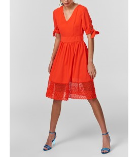 Trendyol Kırmızı Eteği Dantel Detaylı Elbise TOFSS18BB0253