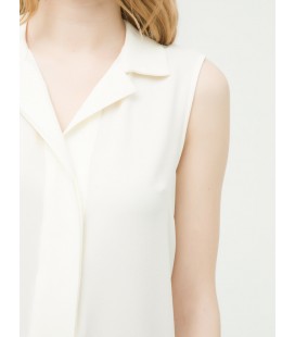 Koton Kadın Yaka Detaylı Bluz - Beyaz 6KAK32132CW001