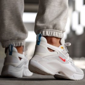 Nike Signal D/MS/X Sneaker Erkek Ayakkabı AT5303-100