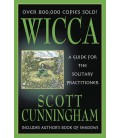 Wicca: A Guide for the Solitary Practitioner (Llewellyn's Practical Magick) (İngilizce)
