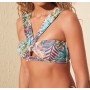 TRENDYOLMİLLA Tropikal Desenli Cut-Out Detaylı Bikini Üstü TBESS20BU0146