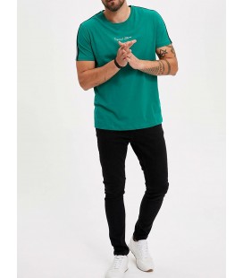 Defacto Erkek Slim Fit Baskılı Tişört K8909AZ.19AU.GN154