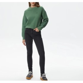 Lacoste Kadın Skinny Fit Denim Pantolon - Şıklık ve Rahatlık