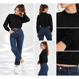 Golden Apple Women Sweat Black 3925 - Stylish and Comfortable